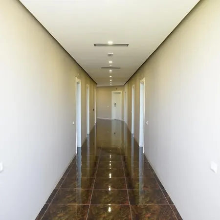 Hotel Fjortes Palace 4*